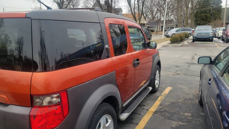 
								2004 Honda Element EX AWD full									