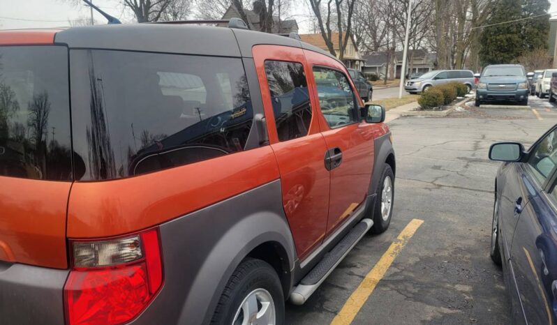 
								2004 Honda Element EX AWD full									