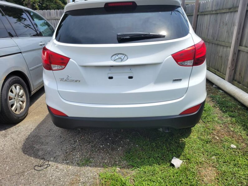 
								2014 Hyundai Tucson SE AWD full									