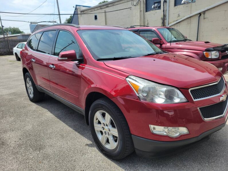 
								2012 Chevy Traverse LT FWD 3.6 6cyl full									