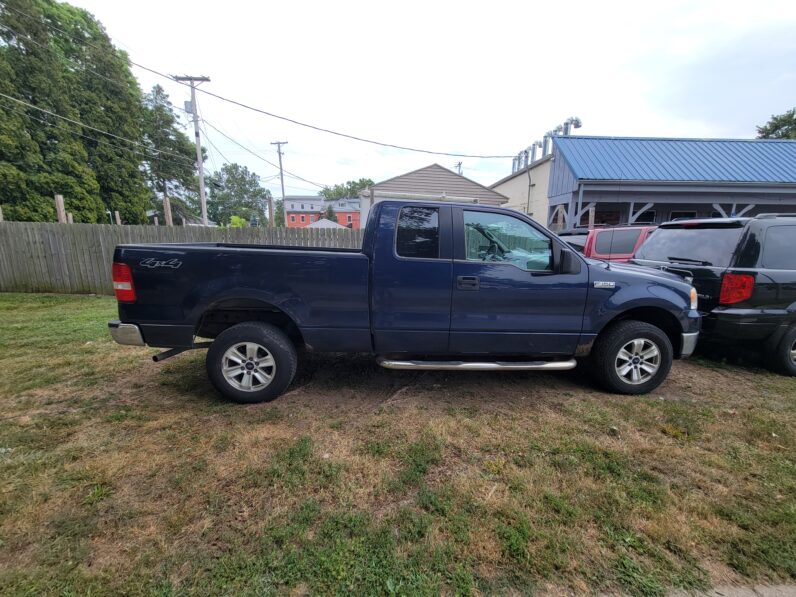 
								2006 Ford F150 XLT 4wd Supercab 5.4 8cyl full									