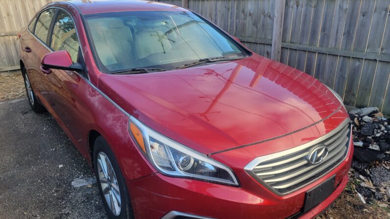 
								2016 Hyundai Sonata 2.4l 4cyl SE FWD full									